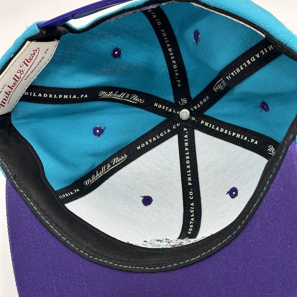 Mitchell & Ness HWC NBA Charlotte Hornets Cap 20977355 Snapback Hat BH780Y OSFM - Picture 15 of 15